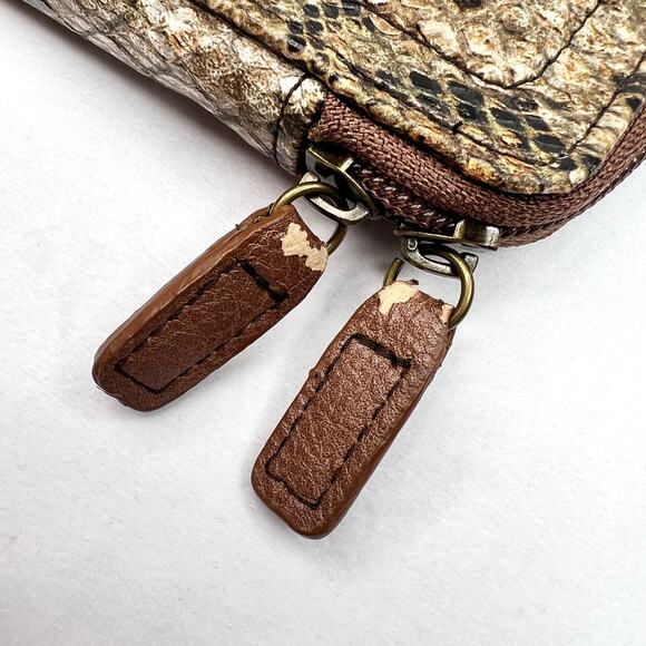 Jessica Simpson Snake Print Zip Ipad Case - Picture 9 of 10